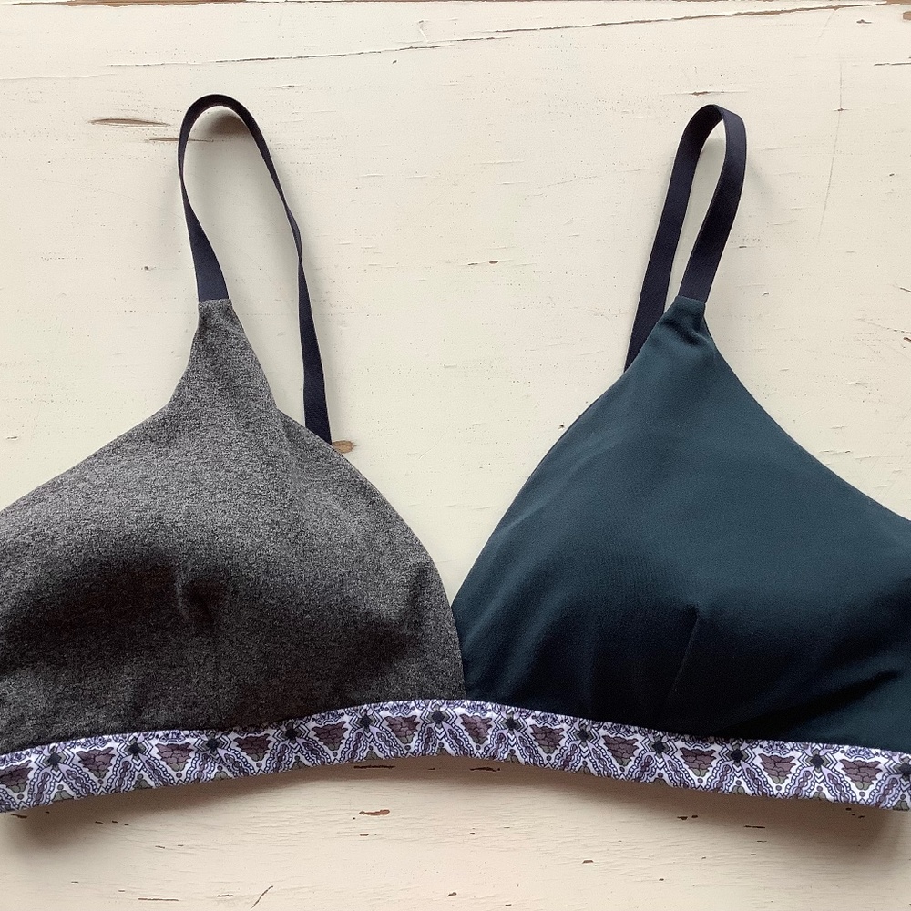 Athleta Grey Teal Green Triangle Padded Crossback Sports Bra Large